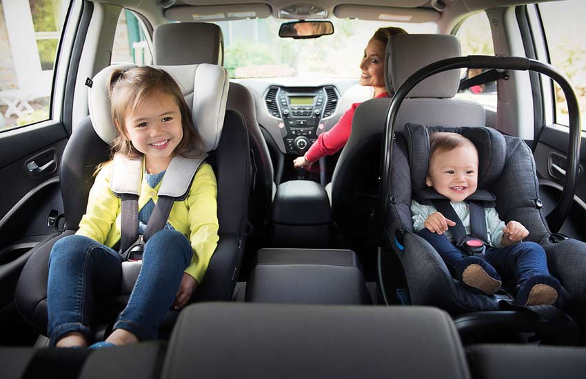 ۵ مورد از مهم‌ترین وسایل نوزاد که نباید دست دومِ آنها را تهیه کنید- صندلی خودرو کودک