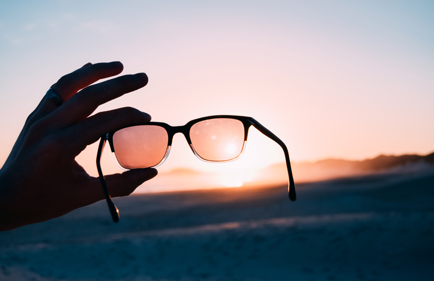 خرید عینک پلاریزه - عینک‌های پلاریزه محافظ UV هم هستند؟