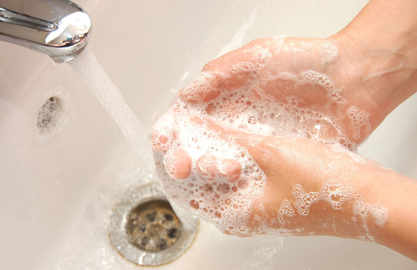 ابزارهای مؤثر پیشگیری از ابتلا به ویروس کرونا - شست‌وشوی مکرر دست‌ها