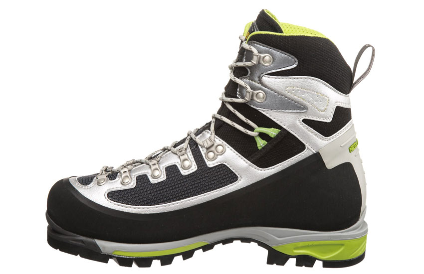 خرید کفش کوهنوردی - کفش کوهنوردی عایق و ضدآب 